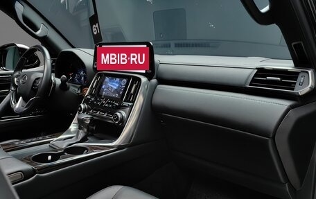 Lexus LX, 2022 год, 13 000 000 рублей, 33 фотография