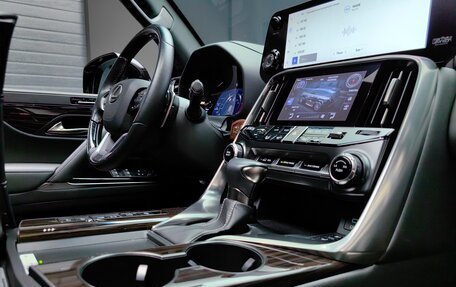 Lexus LX, 2022 год, 13 000 000 рублей, 39 фотография
