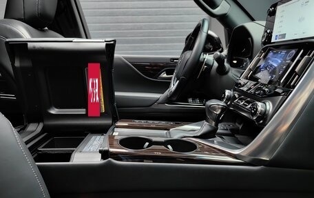 Lexus LX, 2022 год, 13 000 000 рублей, 38 фотография