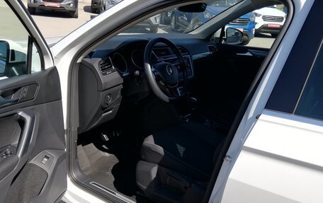 Volkswagen Tiguan II, 2018 год, 2 249 000 рублей, 17 фотография