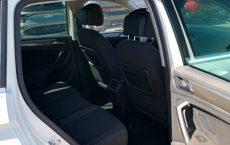 Volkswagen Tiguan II, 2018 год, 2 249 000 рублей, 23 фотография