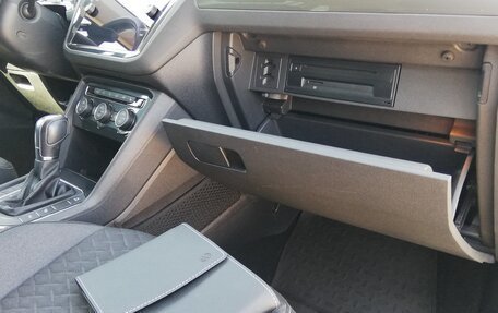 Volkswagen Tiguan II, 2018 год, 2 249 000 рублей, 36 фотография