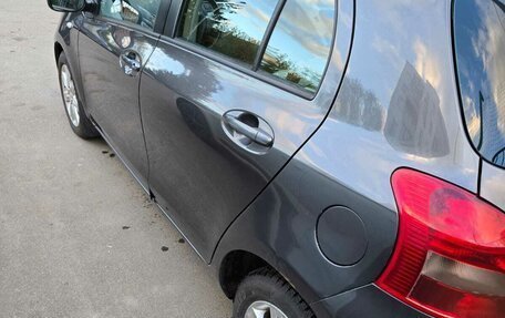 Toyota Yaris III рестайлинг, 2008 год, 500 000 рублей, 7 фотография