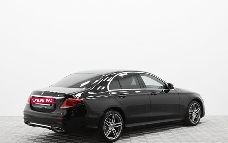 Mercedes-Benz E-Класс, 2020 год, 3 690 000 рублей, 2 фотография