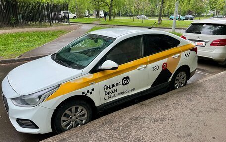 Hyundai Solaris II рестайлинг, 2018 год, 970 000 рублей, 3 фотография