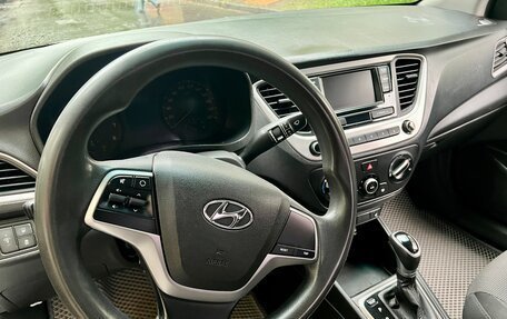Hyundai Solaris II рестайлинг, 2018 год, 970 000 рублей, 4 фотография