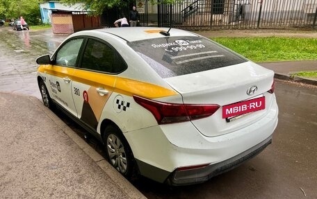 Hyundai Solaris II рестайлинг, 2018 год, 970 000 рублей, 2 фотография