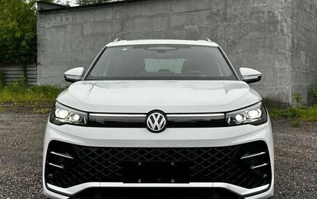 Volkswagen Tiguan, 2024 год, 4 567 000 рублей, 2 фотография