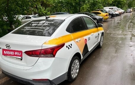 Hyundai Solaris II рестайлинг, 2018 год, 970 000 рублей, 9 фотография