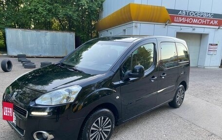 Peugeot Partner II рестайлинг 2, 2013 год, 660 000 рублей, 3 фотография