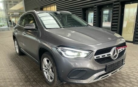 Mercedes-Benz GLA, 2021 год, 3 700 000 рублей, 3 фотография