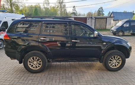 Mitsubishi Pajero Sport II рестайлинг, 2011 год, 2 000 000 рублей, 5 фотография