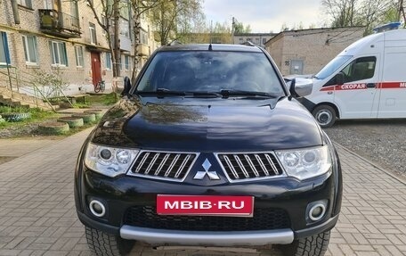 Mitsubishi Pajero Sport II рестайлинг, 2011 год, 2 000 000 рублей, 2 фотография