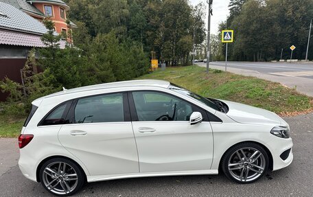 Mercedes-Benz B-Класс, 2017 год, 2 300 000 рублей, 3 фотография
