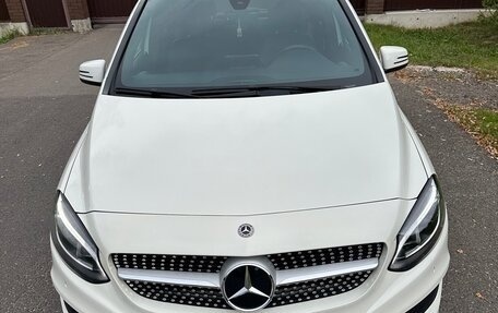 Mercedes-Benz B-Класс, 2017 год, 2 300 000 рублей, 6 фотография