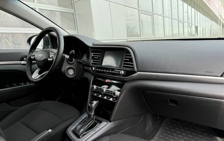 Hyundai Elantra VI рестайлинг, 2019 год, 1 567 000 рублей, 6 фотография