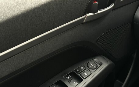 Hyundai Elantra VI рестайлинг, 2019 год, 1 567 000 рублей, 12 фотография