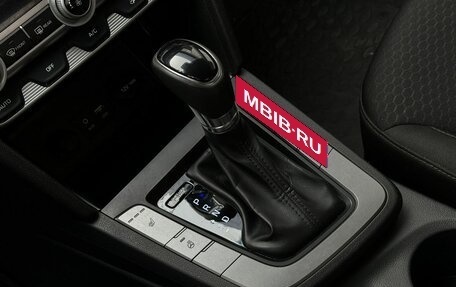 Hyundai Elantra VI рестайлинг, 2019 год, 1 567 000 рублей, 11 фотография