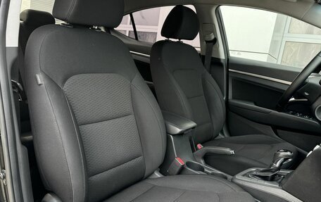 Hyundai Elantra VI рестайлинг, 2019 год, 1 567 000 рублей, 15 фотография