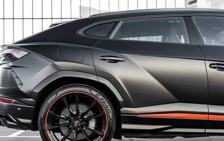 Lamborghini Urus I, 2022 год, 32 490 000 рублей, 8 фотография