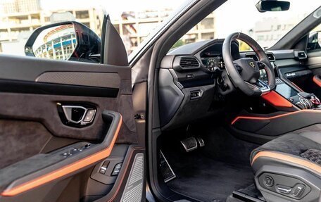 Lamborghini Urus I, 2022 год, 32 490 000 рублей, 13 фотография