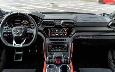 Lamborghini Urus I, 2022 год, 32 490 000 рублей, 18 фотография