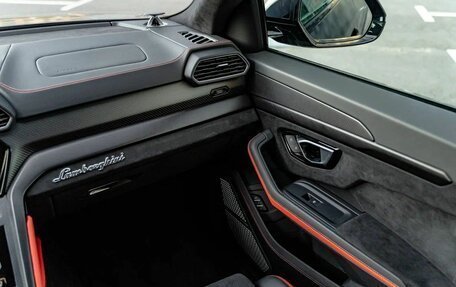 Lamborghini Urus I, 2022 год, 32 490 000 рублей, 26 фотография