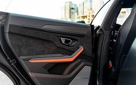 Lamborghini Urus I, 2022 год, 32 490 000 рублей, 36 фотография