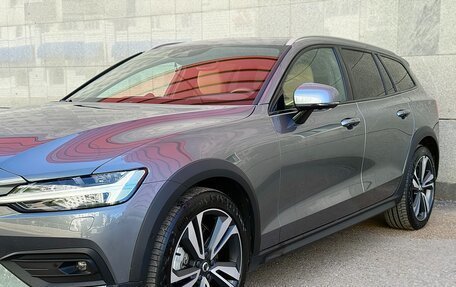Volvo V60 II, 2020 год, 4 449 000 рублей, 8 фотография