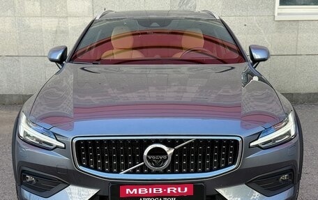 Volvo V60 II, 2020 год, 4 449 000 рублей, 3 фотография