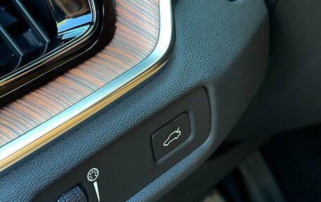 Volvo V60 II, 2020 год, 4 449 000 рублей, 26 фотография