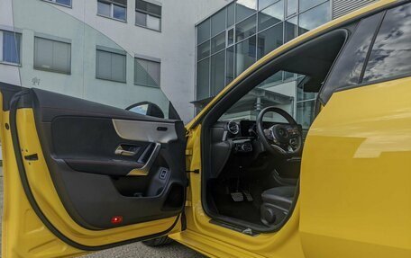 Mercedes-Benz CLA, 2019 год, 3 050 000 рублей, 17 фотография