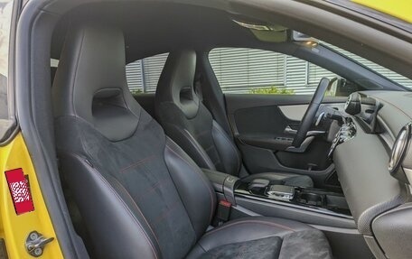 Mercedes-Benz CLA, 2019 год, 3 050 000 рублей, 23 фотография