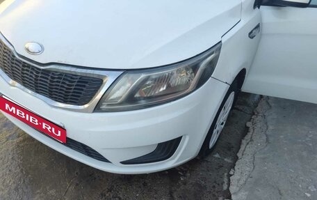 KIA Rio III рестайлинг, 2013 год, 550 000 рублей, 14 фотография