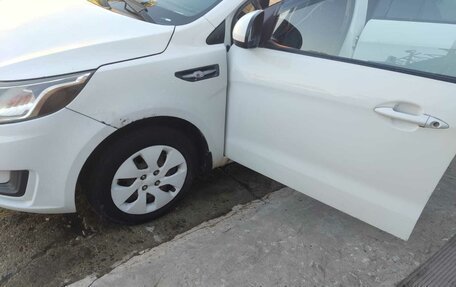 KIA Rio III рестайлинг, 2013 год, 550 000 рублей, 18 фотография