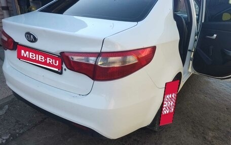 KIA Rio III рестайлинг, 2013 год, 550 000 рублей, 17 фотография