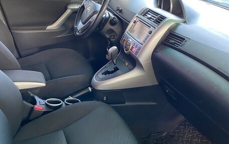 Toyota Verso I, 2012 год, 1 200 000 рублей, 13 фотография