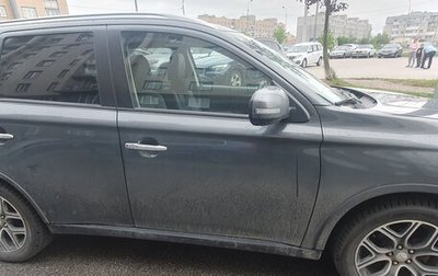 Mitsubishi Outlander III рестайлинг 3, 2014 год, 1 400 000 рублей, 1 фотография