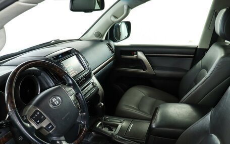 Toyota Land Cruiser 200, 2010 год, 2 660 000 рублей, 13 фотография