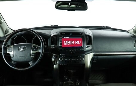 Toyota Land Cruiser 200, 2010 год, 2 660 000 рублей, 12 фотография