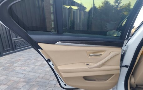 BMW 5 серия, 2013 год, 2 400 000 рублей, 22 фотография