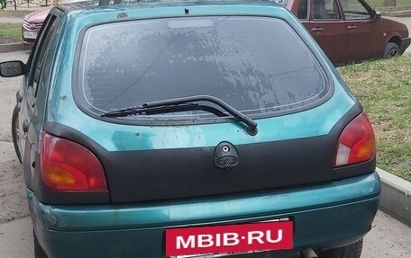 Ford Fiesta, 2000 год, 150 000 рублей, 2 фотография