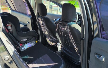 Renault Sandero II рестайлинг, 2015 год, 920 000 рублей, 7 фотография