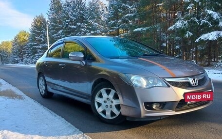 Honda Civic VIII, 2010 год, 900 000 рублей, 3 фотография