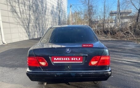 Mercedes-Benz E-Класс, 1999 год, 360 000 рублей, 6 фотография