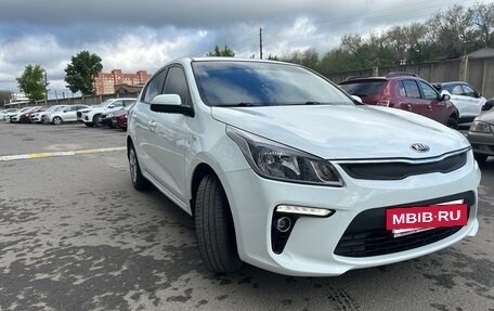 KIA Rio IV, 2018 год, 1 390 000 рублей, 8 фотография