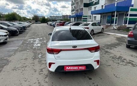 KIA Rio IV, 2018 год, 1 390 000 рублей, 5 фотография