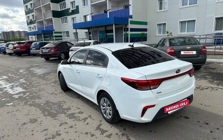 KIA Rio IV, 2018 год, 1 390 000 рублей, 7 фотография