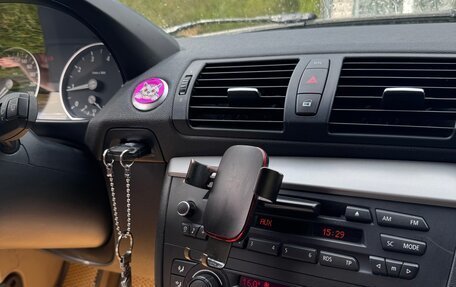 BMW 1 серия, 2006 год, 630 000 рублей, 7 фотография