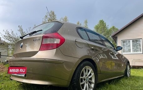 BMW 1 серия, 2006 год, 630 000 рублей, 2 фотография